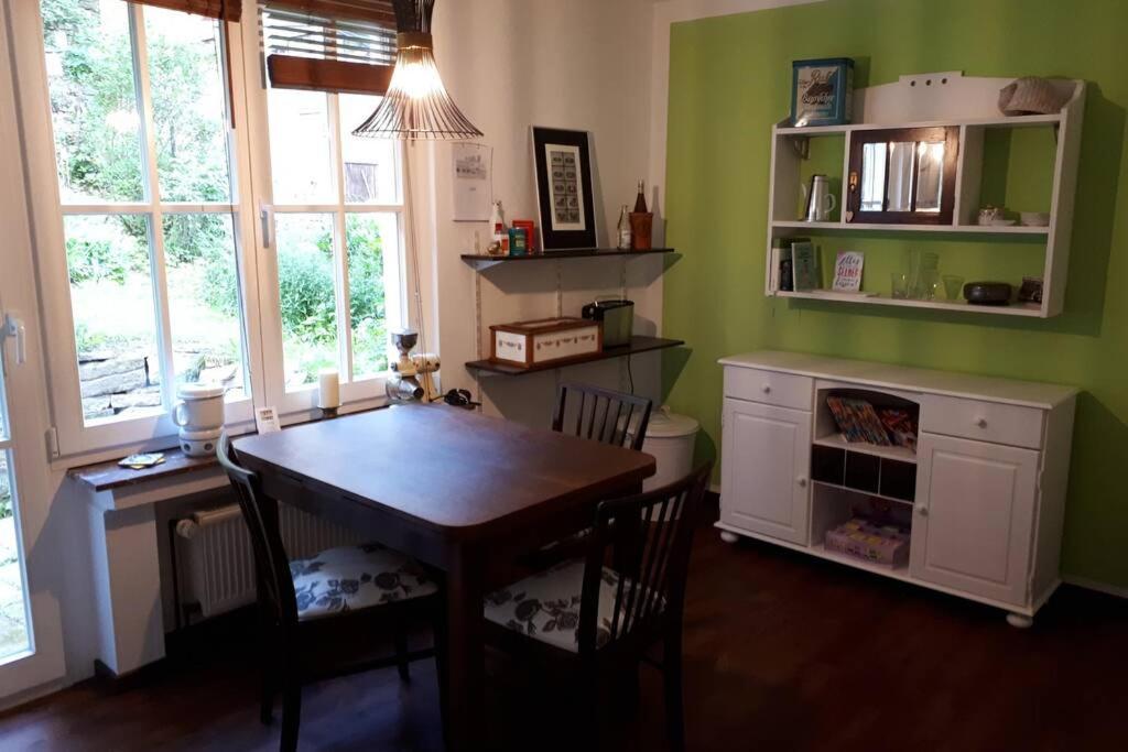 Eine Gemuetliche Ferienwohnung Mit Garten บาด คาร์ลซาเฟิน ภายนอก รูปภาพ