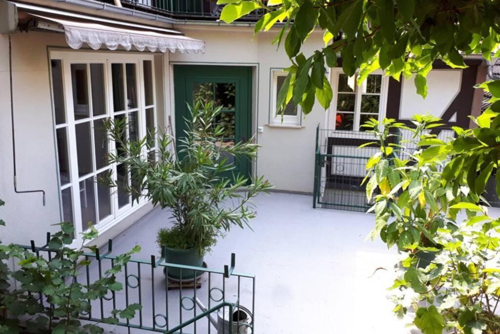 Eine Gemuetliche Ferienwohnung Mit Garten บาด คาร์ลซาเฟิน ภายนอก รูปภาพ
